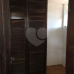 Casa à venda com 3 quartos, sendo 1 suíte, no condomínio Lago Azul, Araçoiaba da Serra - SP