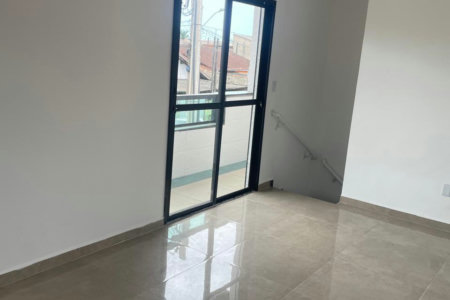 Sobrado à venda com 2 quartos, sendo 1 suíte, em Jardim Princesa, Praia Grande - SP