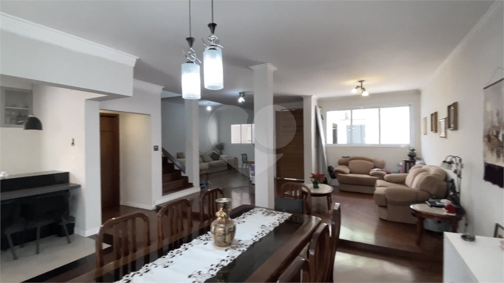 Casa à venda com 4 quartos, sendo 2 suítes, em Jardim Guanca, São Paulo, SP