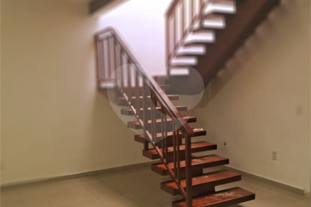 Sobrado à venda com 3 quartos, sendo 1 suíte, em Jardim Colonial, Indaiatuba, SP