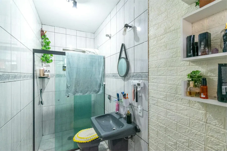 Casa à venda com 177m², 3 quartos e 2 vagas