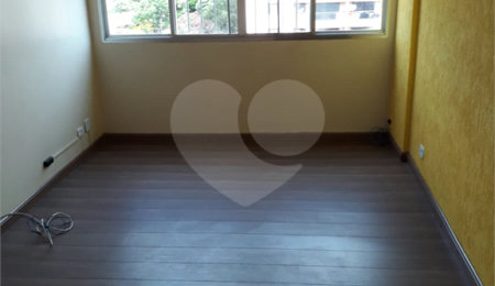 Apartamento à venda com 3 quartos no Centro, Poá, SP