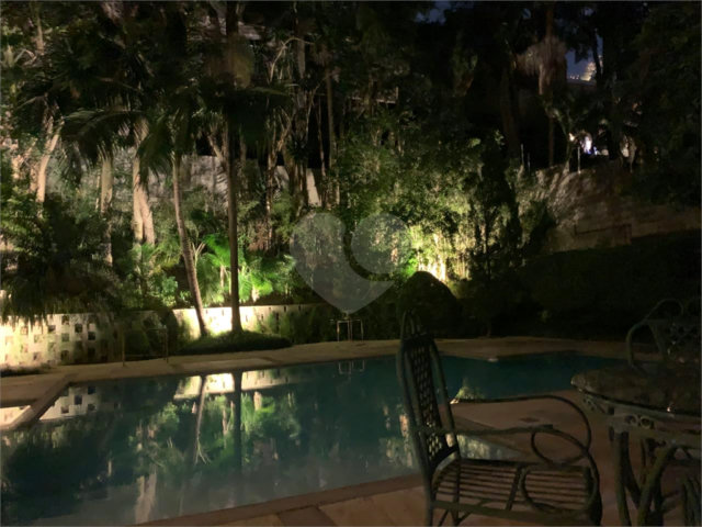 Casa à venda com 5 quartos, sendo 3 suítes,  em Morumbi, São Paulo, SP