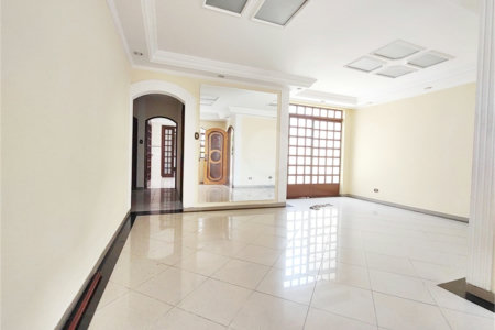 Casa à venda com 3 quartos, sendo 1 suíte, em Vila Mazzei, São Paulo, SP