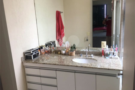 Apartamento à venda com 3 suítes em Vila Suzana, São Paulo, SP