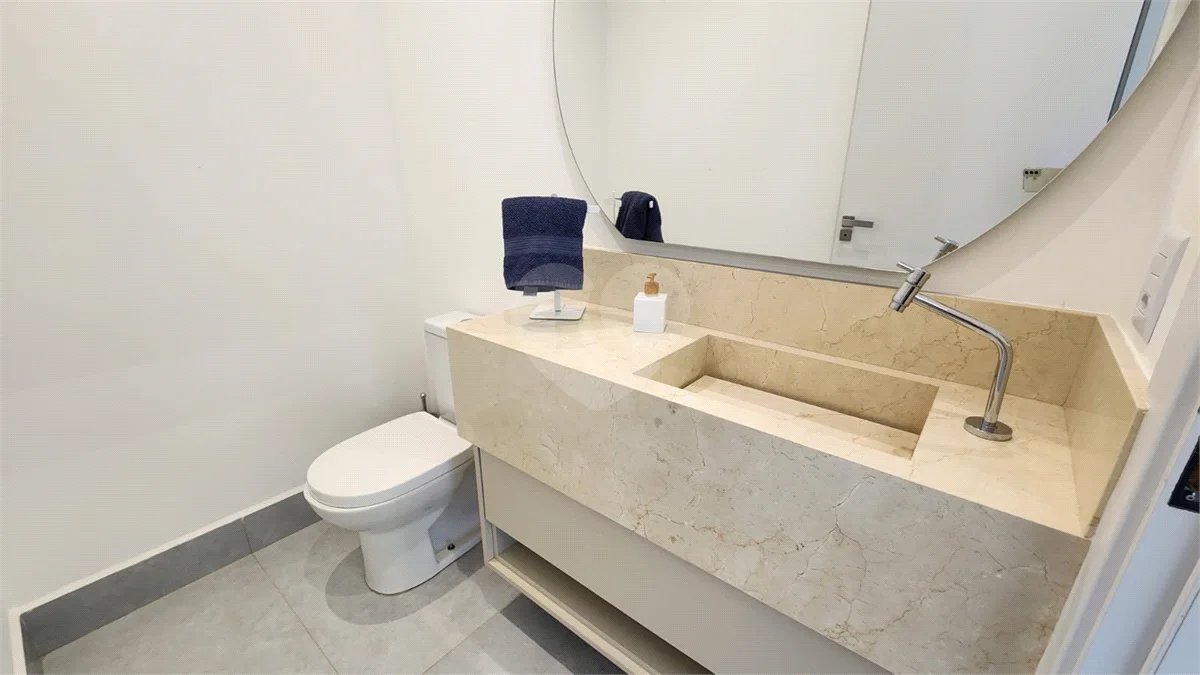 Casa à venda com 3 suítes no condomínio Via Castelli, Louveira - SP