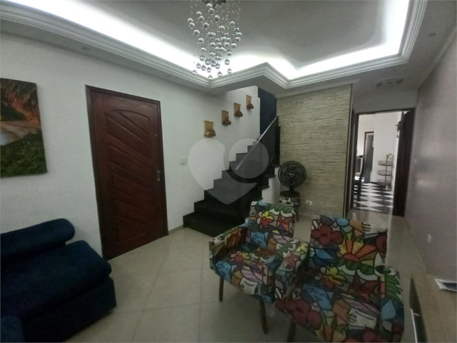 Sobrado à venda com 3 quartos, sendo 1 suíte,  em Vila Guilherme, São Paulo, SP