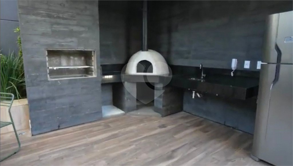 Apartamento à venda ou para alugar com 1 suíte em Cerqueira César, São Paulo, SP