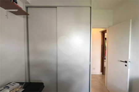 Apartamento à venda com 2 quartos, sendo 1 suíte,  em Vila Madalena, São Paulo, SP
