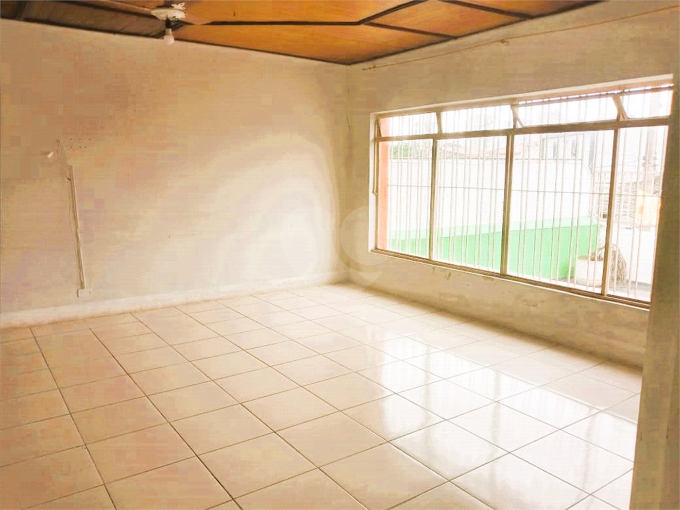 Casa à venda ou para alugar com 7 quartos, sendo 2 suítes, em Jardim Peri Peri, São Paulo, SP