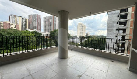 Apartamento à venda com 3 suítes em Vila Clementino, São Paulo, SP