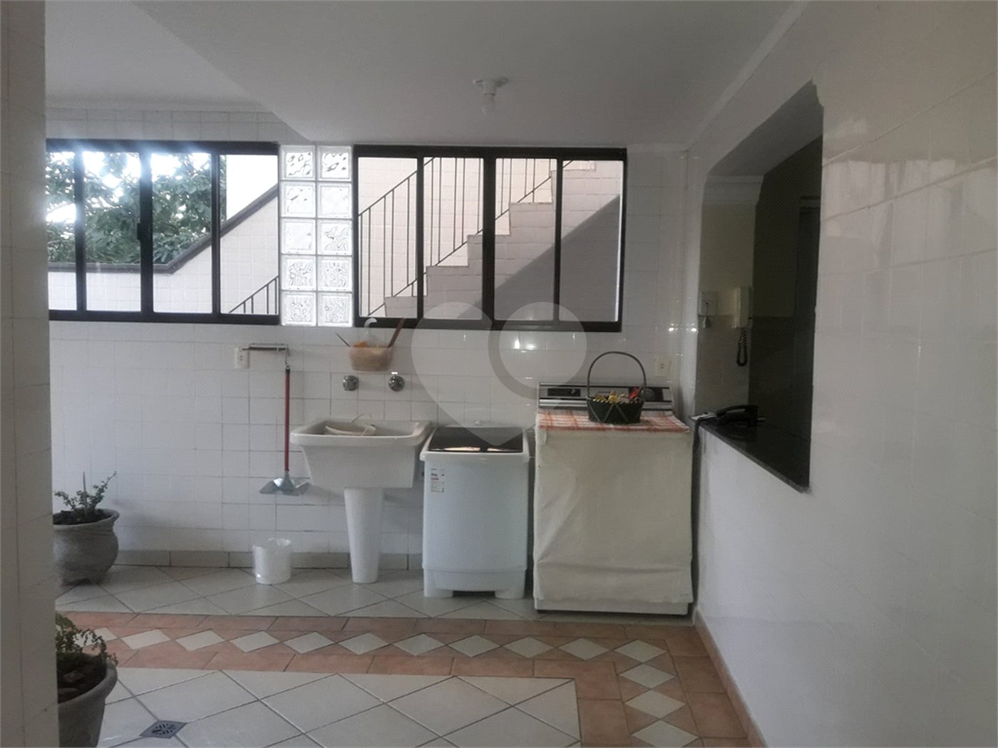Sobrado à venda com 3 quartos, sendo 1 suíte,  em Vila Paulicéia, São Paulo, SP