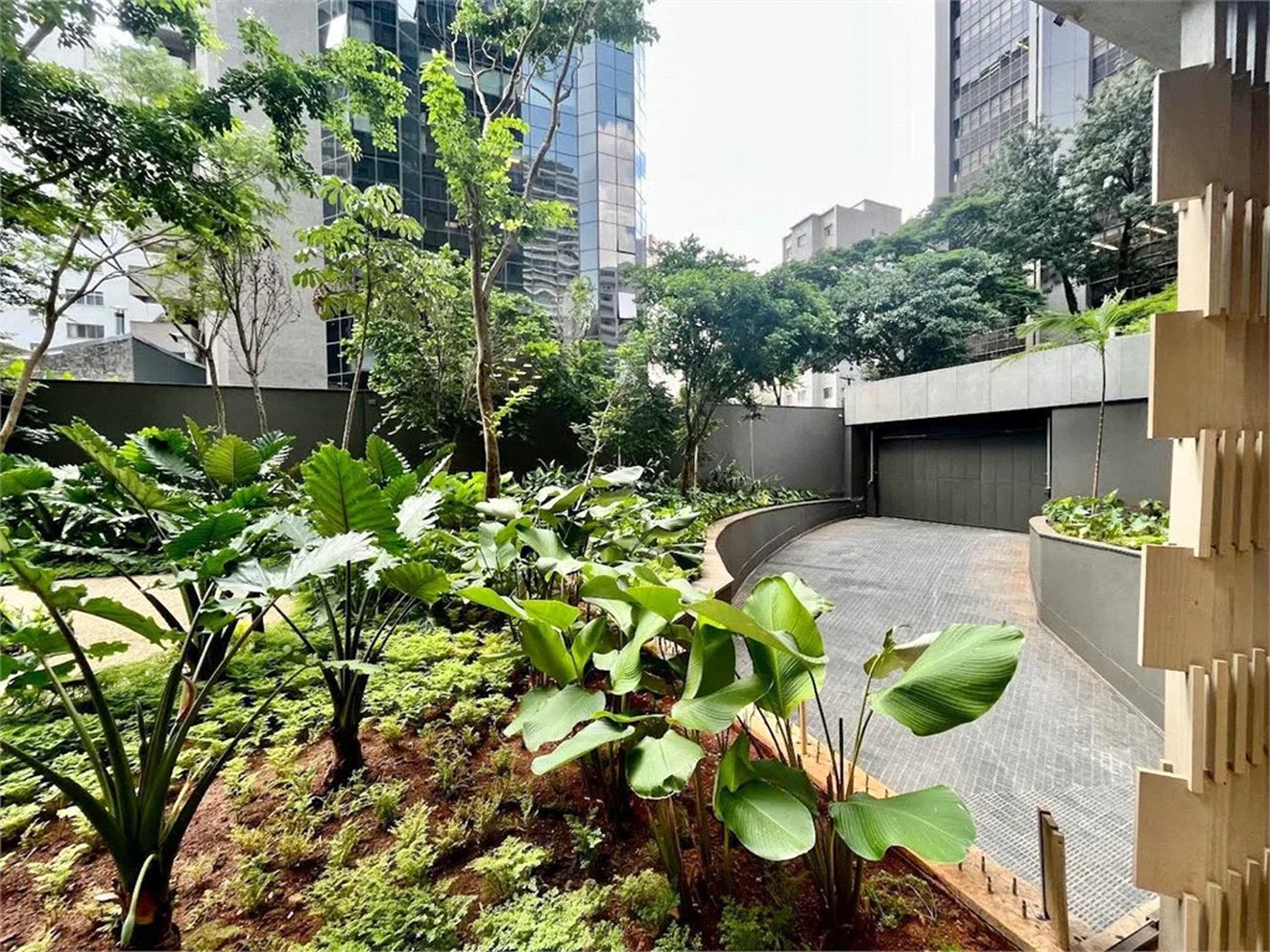 Apartamento à venda com 3 suítes em Pinheiros, São Paulo, SP