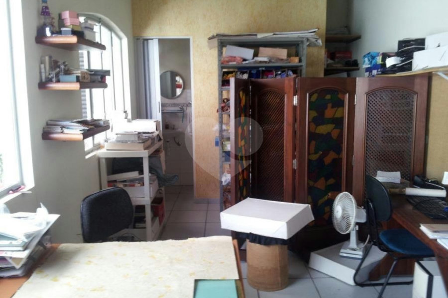Casa Térrea à venda com 4 quartos, sendo 2 suítes,  em Jardim Floresta, São Paulo, SP