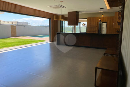 Casa à venda ou para alugar com 4 suítes no condomínio Campo de Toscana, Vinhedo - SP