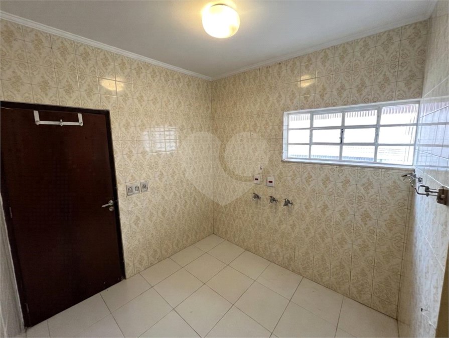 Sobrado à venda ou para alugar com 3 quartos, sendo 2 suítes, em Santana, São Paulo, SP
