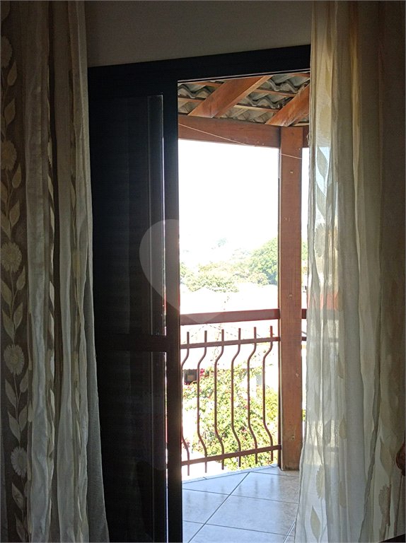 Sobrado à venda com 5 quartos, sendo 4 suítes,  em Rolinópolis, São Paulo, SP