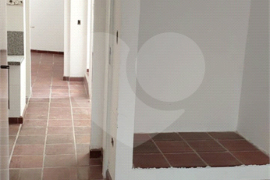 Sobrado à venda com 3 quartos, sendo 2 suítes, em Vila Paulicéia, São Paulo, SP