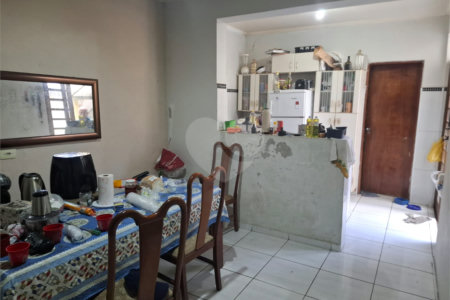 Casa à venda com 5 quartos, sendo 1 suíte, em Jardim Montreal, Sorocaba, SP