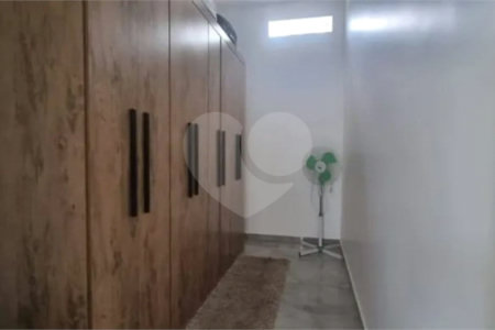 Casa à venda com 3 suítes no condomínio Villa D' Oro, Vinhedo - SP