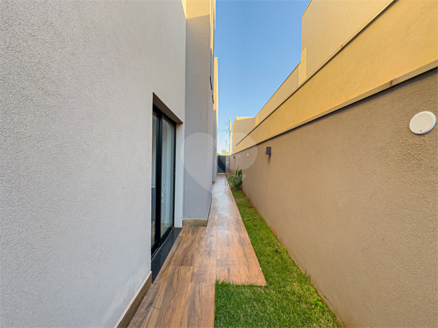 Condomínio à venda com 4 quartos, sendo 3 suítes, em Loteamento Terras de Florença, Ribeirão Preto, SP