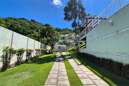 Casa à venda com 6 quartos, sendo 4 suítes, em Ferradura, Armação dos Búzios, RJ