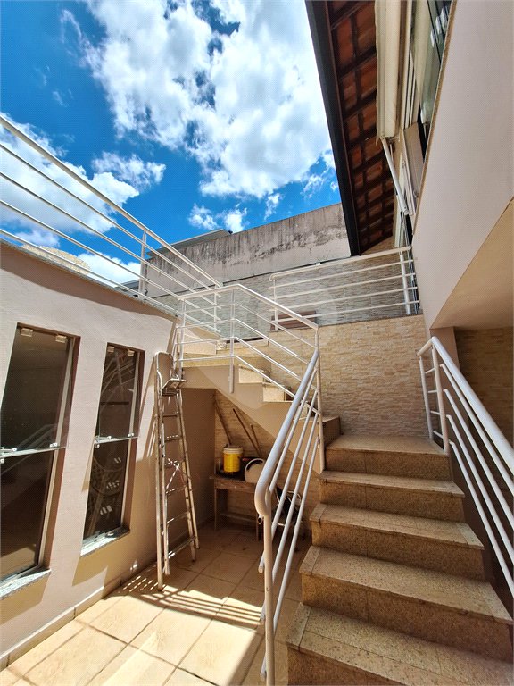 Casa à venda com 3 suítes no condomínio Bosque de Grevilea, Vinhedo - SP