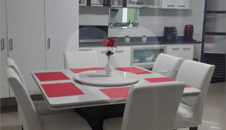 Sobrado à venda com 3 quartos, sendo 1 suíte, em Vila Curuçá, São Paulo, SP