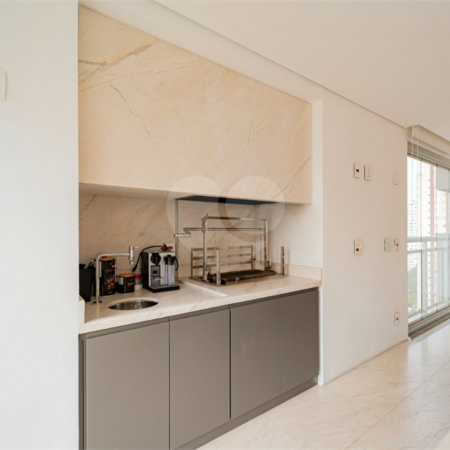 Apartamento à venda com 3 suítes em Campo Belo, São Paulo, SP