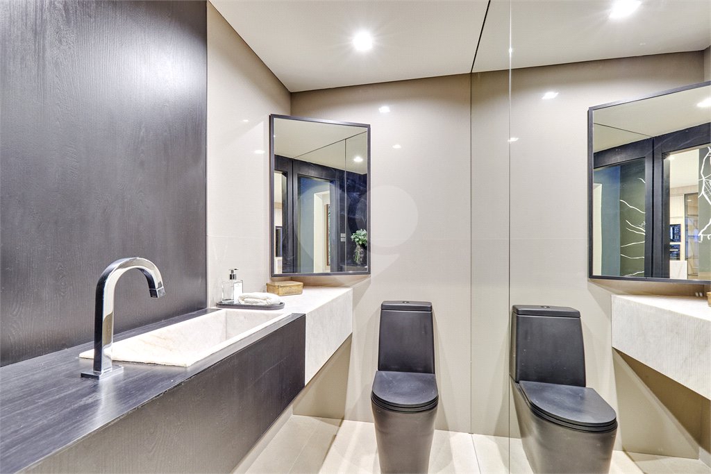 Apartamento à venda com 3 suítes em Brooklin, São Paulo, SP