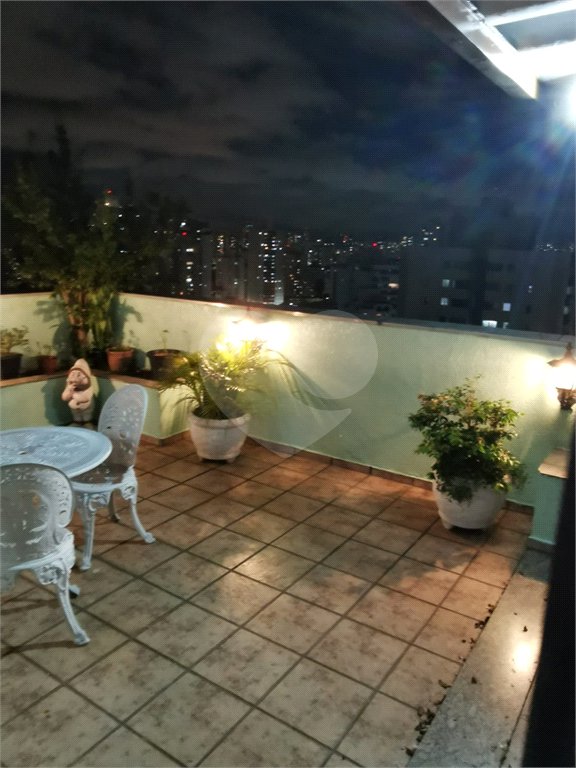 Cobertura à venda com 3 quartos em Vila Gumercindo, São Paulo, SP