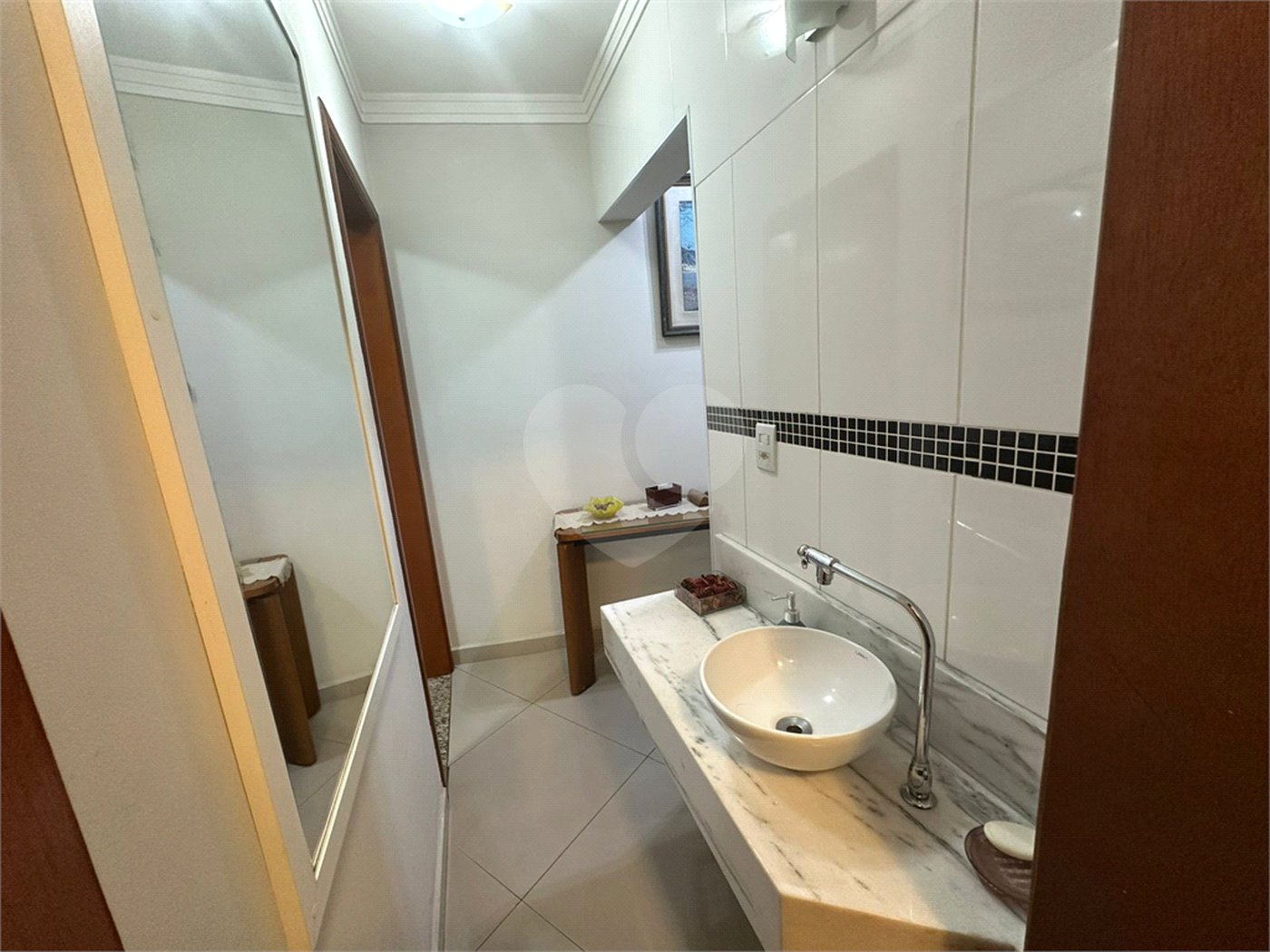 Casa à venda ou para alugar com 3 quartos, sendo 1 suíte,  em Jardim Vivan, São Paulo, SP