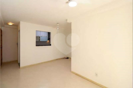 Apartamento à venda ou para alugar com 3 quartos, sendo 1 suíte,  em Vila Andrade, São Paulo, SP