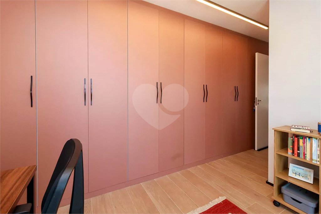 Apartamento à venda com 3 quartos, sendo 1 suíte,  em Santo Amaro, São Paulo, SP