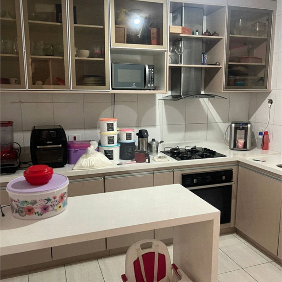 Casa à venda com 2 quartos no condomínio Recanto das Graças, Cotia - SP