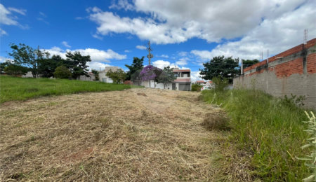 Terreno à venda em Portal dos Pinheiros Ii, Itapetininga, SP