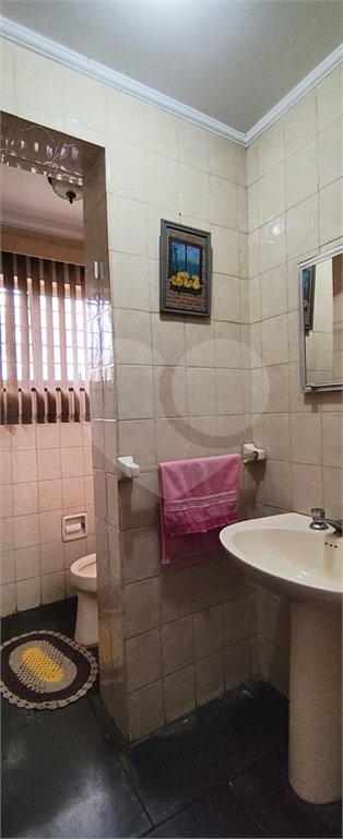 Sobrado à venda com 5 quartos, sendo 2 suítes, em Vila Trujillo, Sorocaba, SP