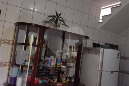 Casa à venda com 4 quartos, sendo 1 suíte,  em Jardim Cacique, Suzano, SP