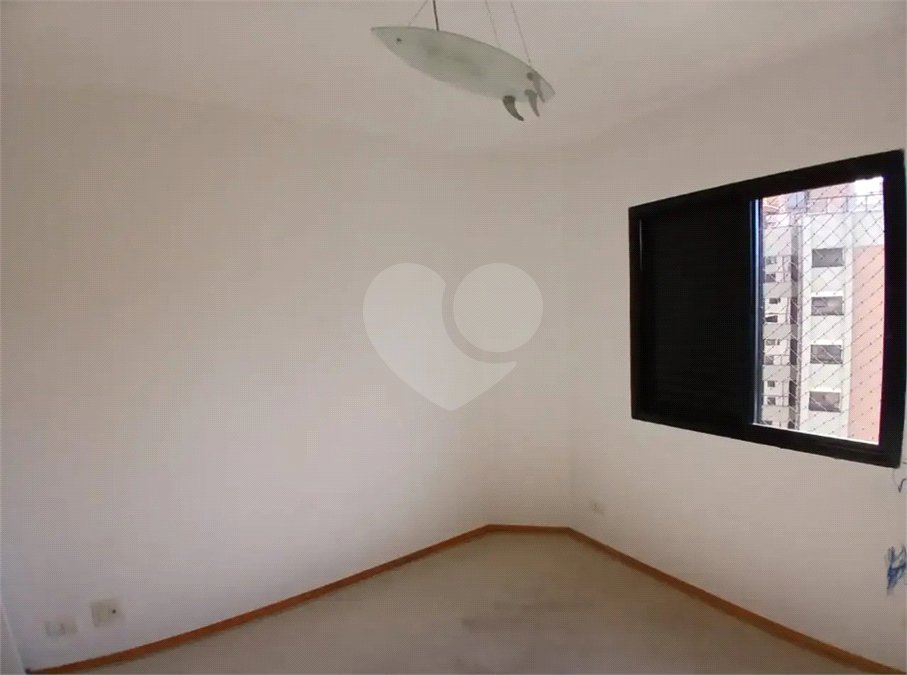 Apartamento à venda com 3 quartos, sendo 1 suíte, em Jardim Sul, São Paulo, SP