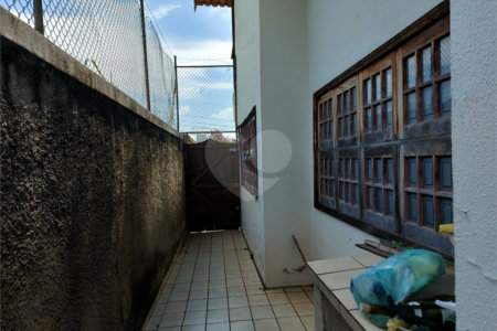 Sobrado à venda com 5 quartos, sendo 4 suítes, em Santa Rosa, Vinhedo, SP