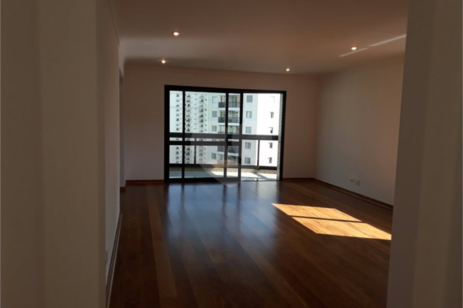 Apartamento à venda com 4 suítes em Santana, São Paulo, SP