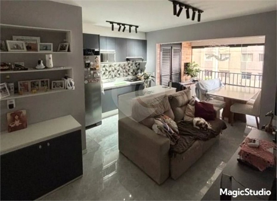 Apartamento com 57m², 2 dormitórios, sendo 1 suíte, 1 vaga, à venda no Brás.