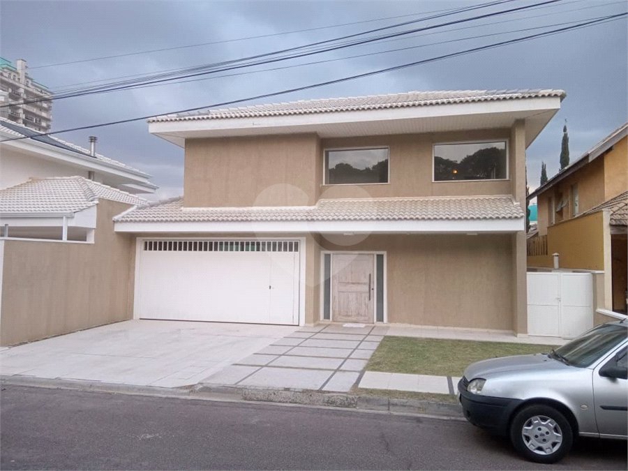 Casa à venda com 4 suítes no condomínio Quinta das Laranjeiras, Jundiaí - SP