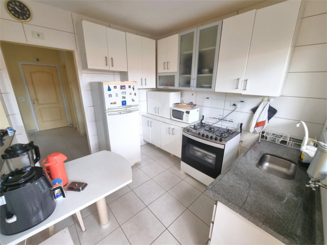 Casa à venda com 3 quartos, sendo 1 suíte,  no condomínio Village St. Louis, São Paulo - SP