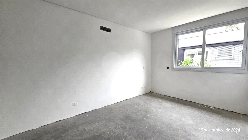Casa à venda com 4 suítes no condomínio Vila Arese, São Paulo - SP