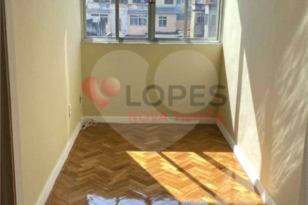 Apartamento à venda com 3 quartos, sendo 1 suíte, em Tijuca, Rio de Janeiro, RJ