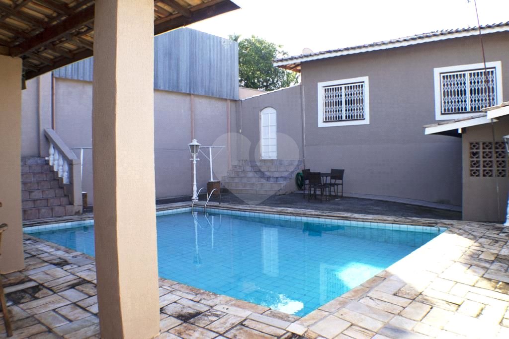 Casa Térrea à venda com 3 quartos, sendo 1 suíte, em Vila Gardênia, Atibaia, SP