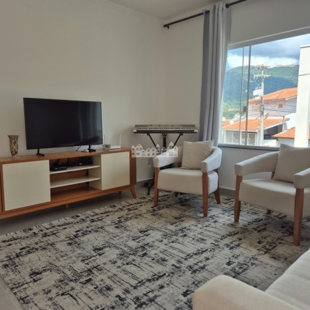 Casa à venda no bairro Recreio Maristela em Atibaia com linda vista para as montanhas