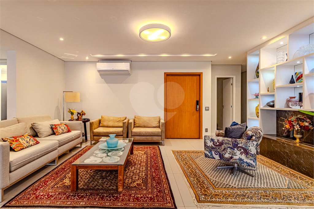 Apartamento à venda com 3 suítes em Alto da Lapa, São Paulo, SP