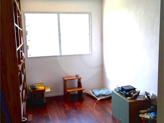 Apartamento à venda com 2 quartos em Horto, São Paulo, SP